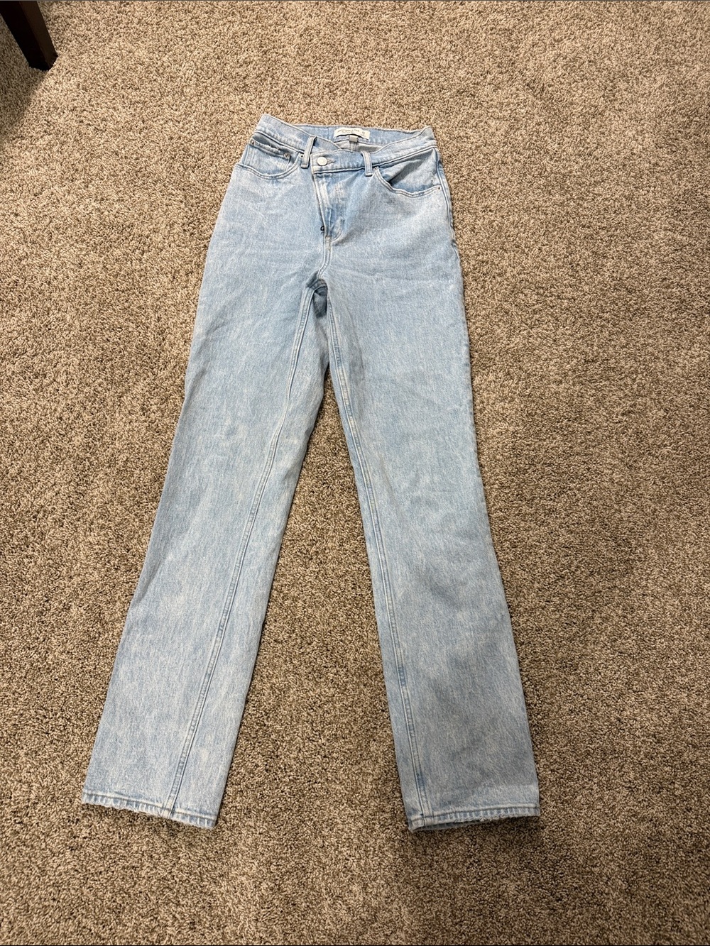 0L, Abercrombie & Fitch Light Blue Straight-Leg Jeans